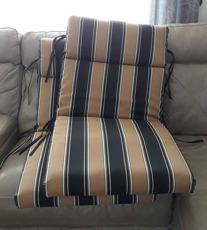Nuevo Cojín para silla de comedor Hampton Bay Luxe a rayas exterior respaldo alto ~ Juego de 2 Foto 3 de 4