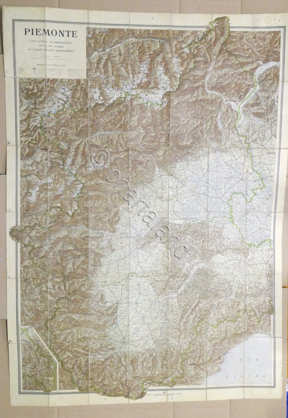 Foto 1 di 4