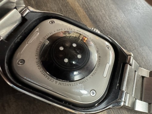 Apple Watch Ultra Titanium Case (GPS + Cellular) 49mm (CP3013289) - Zdjęcie 3 z 7