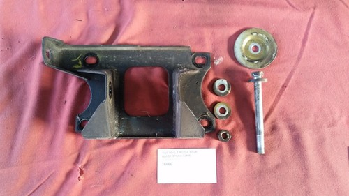 Rolls Royce Silver Spirit Spur Dawn LEFT right cross member mounting braket - Picture 4 of 8
