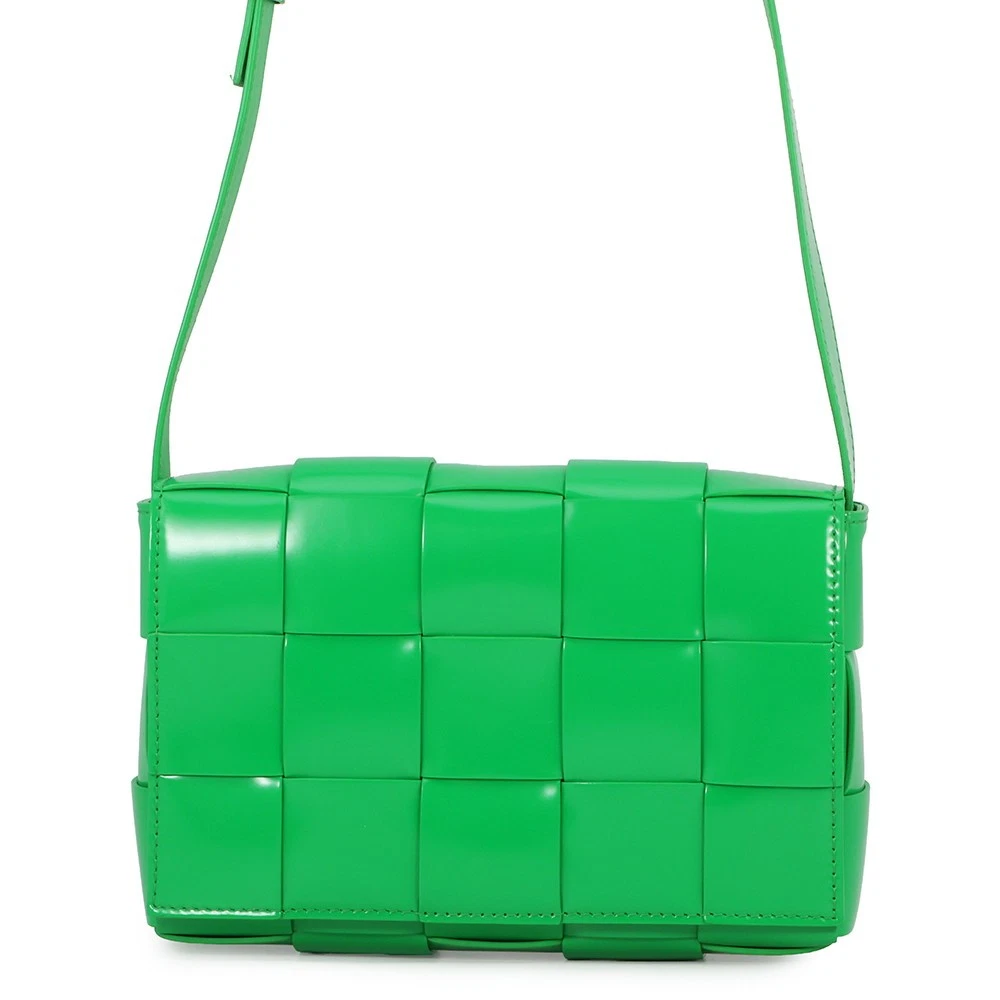 Bottega Veneta — Bottega Veneta Maxi INTRECCIATO Cassette Shoulder Leather Parakeet