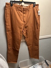 Amazon Essentials Men's Pants 40x32 Toffee Brown Flat Front NWT