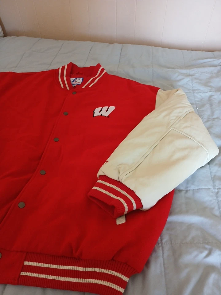 VINTAGE Wisconsin Badgers Red Wool + Leather Varsity Jacket XL Great Condition  - Image 3 of 4