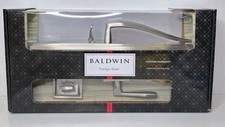 Manija de puerta de entrada Baldwin Prestige Torrey Pines con llave cerrojo - níquel satinado