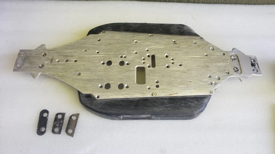 KYOSHO INFERNO ST RR CHASSIS M2C RACING - Image 2 of 2