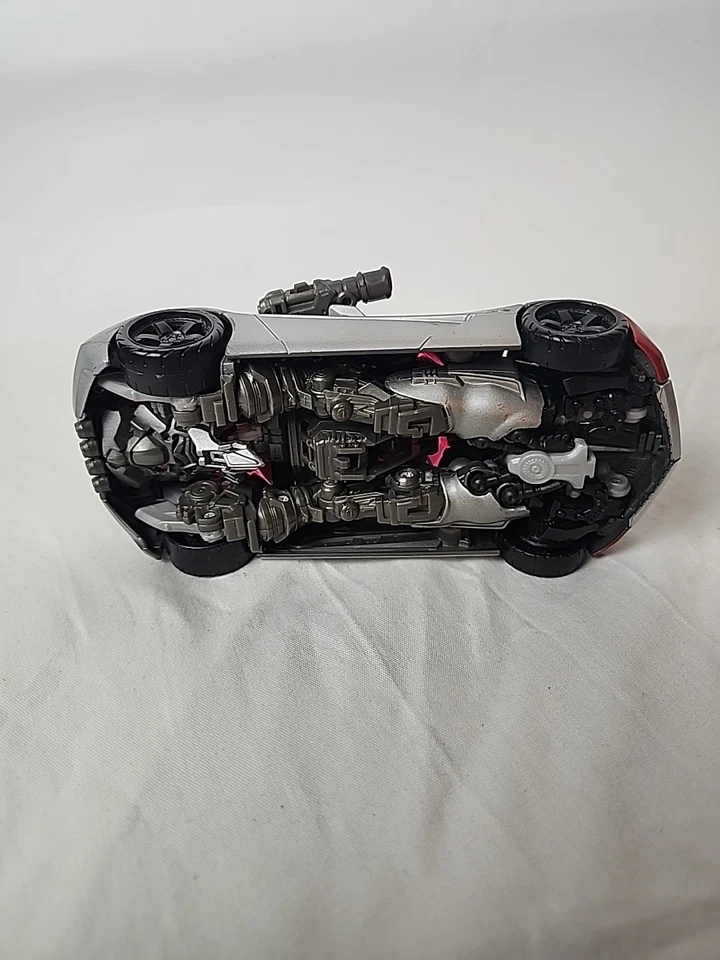 Transformers Hunt for the Decepticons Sidearm Sideswipe (Missing one Gun)  - Image 3 of 4