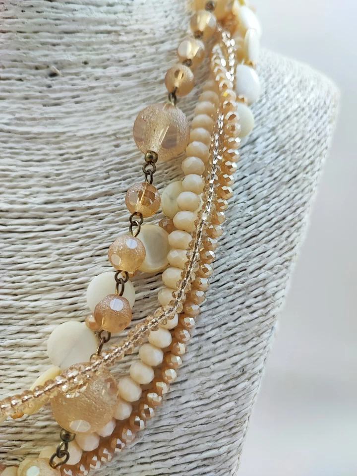 Collana Multifili In Madreperla E Cristalli Mix - Immagine 2 di 4