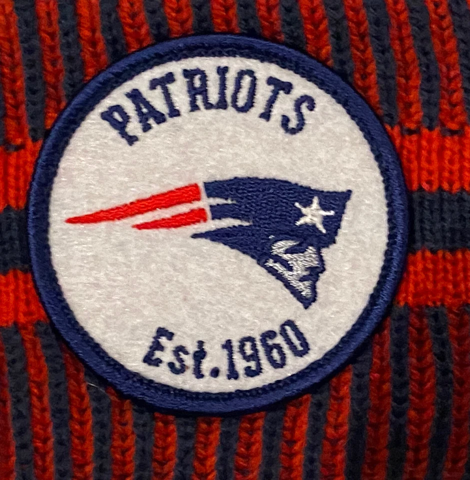 New Era New England Patriots Puño Pom Sombrero Tejido Gorro NFL Gorra Pats On Field Foto 4 de 4