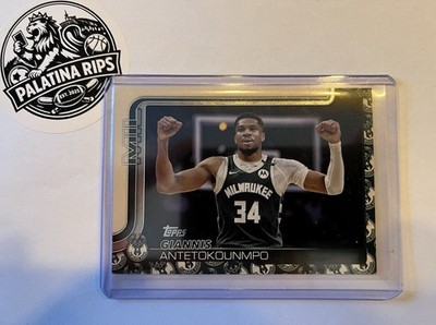 Giannis Antetokounmpo Milwaukee Bucks  Team Color Border SP Topps 25-26