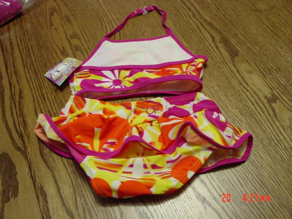 Nuevo con etiquetas Traje de baño para bebés niñas pequeñas de Op Foto 2 de 2