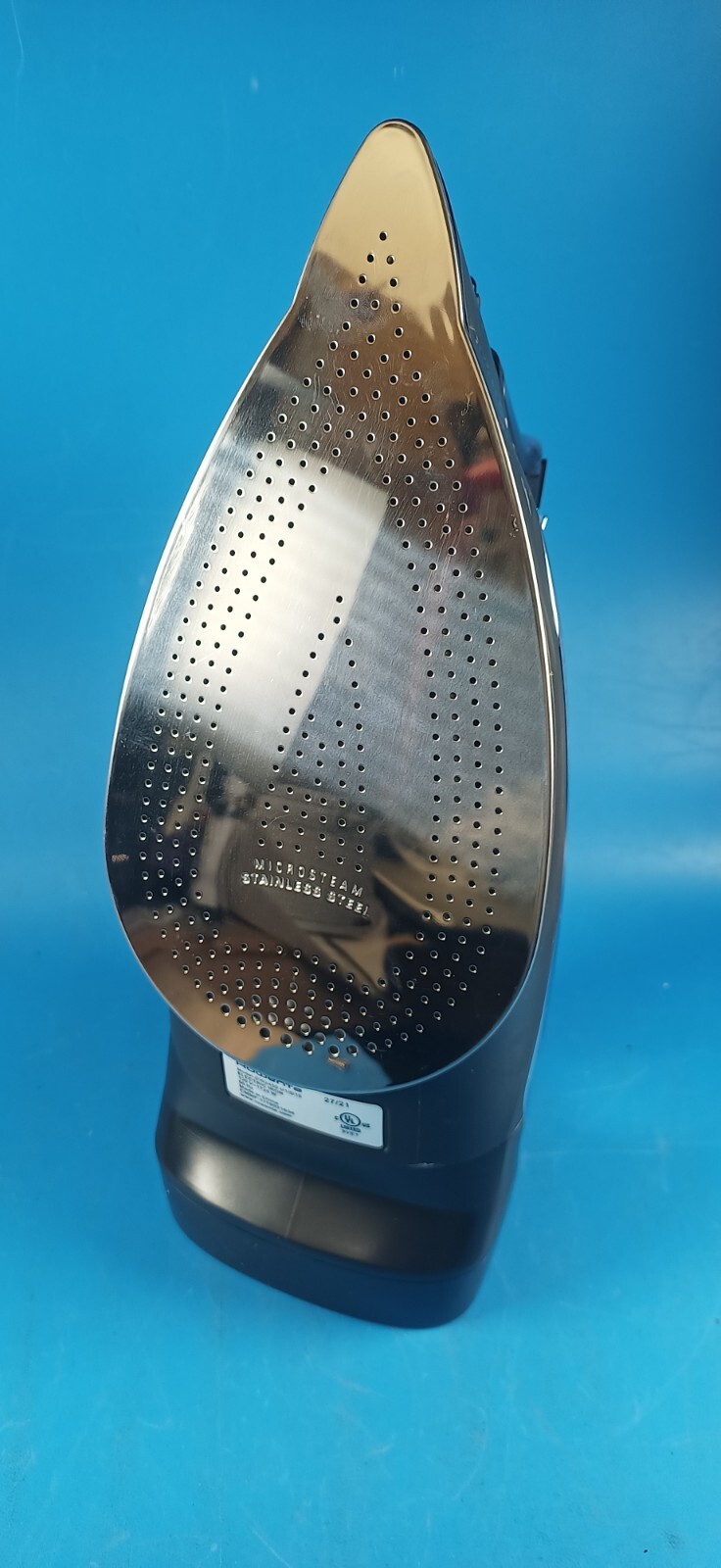 Rowenta DW24 Accessteam Cordreel Iron Auto Off 1725 watts 350 Steam Holes 