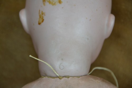 Ancienne Poupée SFBJ Mignonne - Tête Biscuit, Corps Composition, 11 Cm