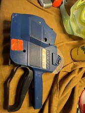 Avery Dennison Price Label Gun Model 216 Works -1.0