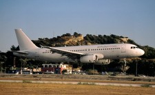Flugzeugdia / aircraft slide  9H-GTS A-320 AIR HUB AIRLINEs RHO 09/22  NO CUT !!