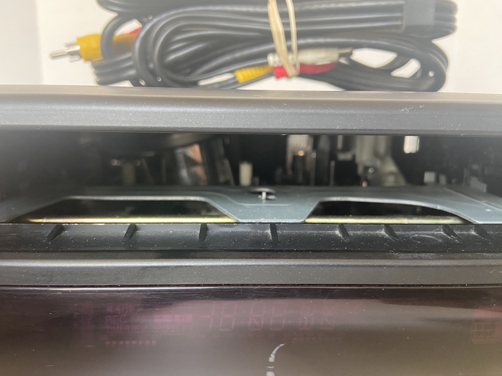 VCR VHS Player Recorder 4-Head Hi-Fi Stereo SIGNATURE 2000 JSJ 20203, Works