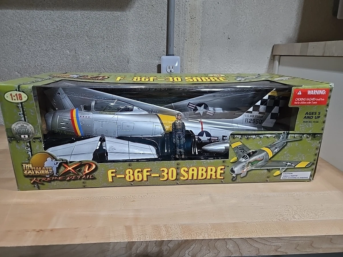 21st Century Toys Plastic 1:18 Scale Diecast Aircraft & Spacecraft