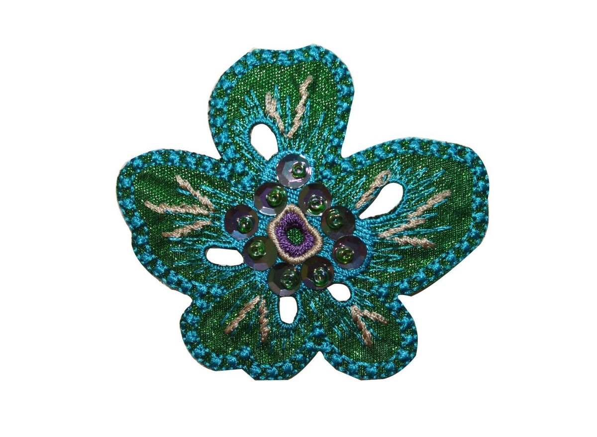 ✞⁂☺︎⁂✞ ID 6604 Blue Sequin Flower Head Patch Garden Craft Embroidered