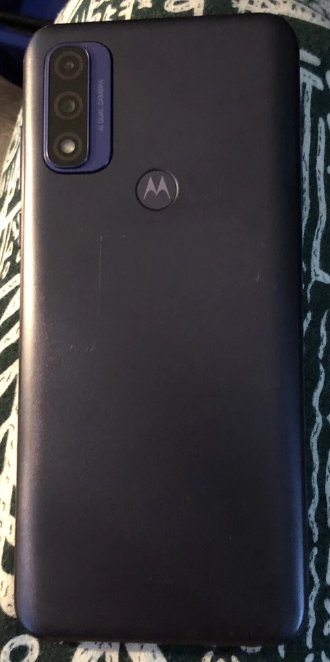 Motorola MOTO G Pure XT2163DL (32 GB) (Tracfone) Blue Smart Phone Cracked Glass - Image 2 of 2