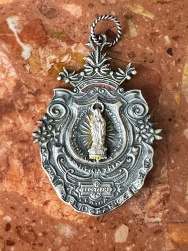 Raro Colgante de Plata de la Academia Bibliográfica Pontificia y Real Mariana de 1862 antiguo - Imagen 2 de 9