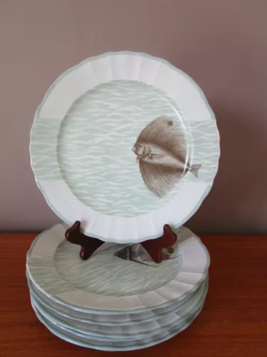 6 B&Cie Limoges Bernardaud flat plates green and white fish decor