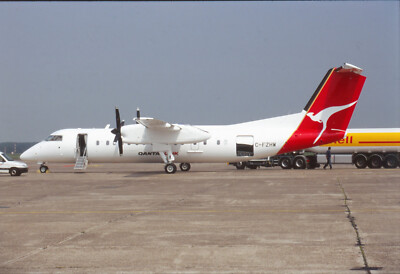 Dia C-FZHW Bombardier DHC-8-315Q QantasLink Flugzeug 35mm ungerahmt O45-3-5
