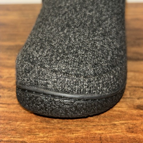 NEW Isotoner Men’s Memory Foam Hoodback Slippers, Size Medium (8-9), Black - Picture 18 of 24