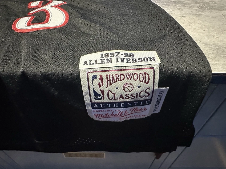 NWT Men’s Small Black Allen Iverson The Answer Philadelphia 76ers Sixers Jersey - Image 2 of 3