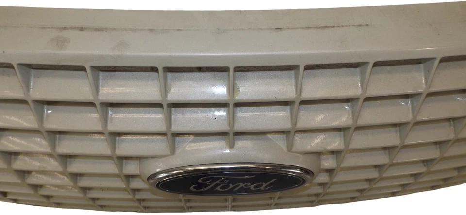 2003-2006 Ford Expedition Front Grille Assembly Used OEM 2L1478200ADW Foto 3 de 3
