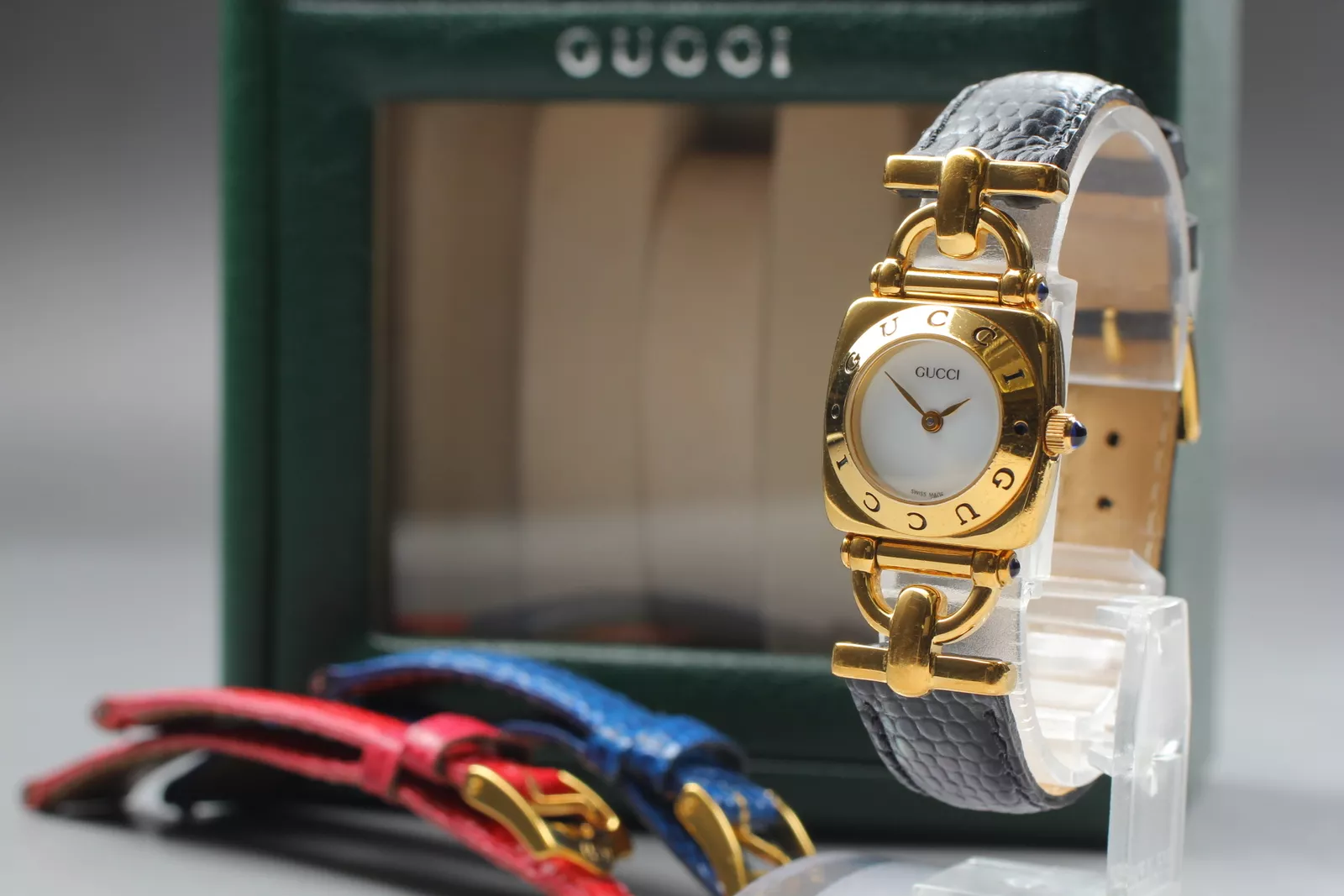 Montre à quartz femme vintage [Exc+5 boîtes] GUCCI Horsebit 6300L cadran blanc JAPON