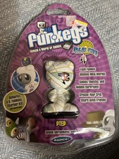 UB Funkeys PTEP White NIP Dream State N2934
