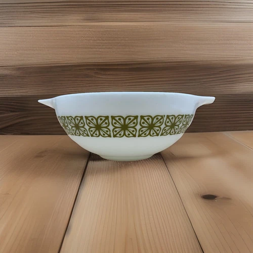 PYREX 4Qt Mixing Bowl Cinderella Avocado Green Verde Square Flowers #444 Vtg