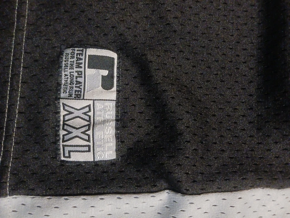 Camiseta grande Russell Athletic para niños. Foto 4 de 4