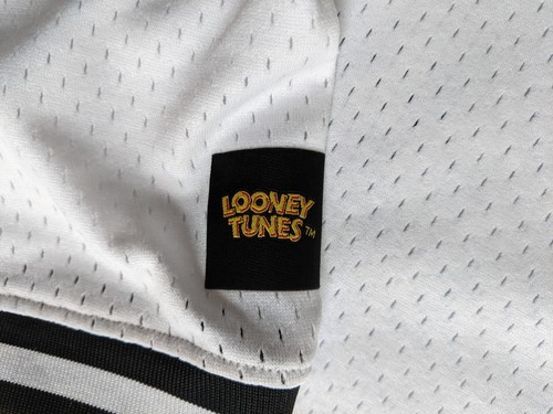Looney Tunes Taz White Mesh Jersey Men's Medium NWT Warner Brothers - Picture 6 of 6