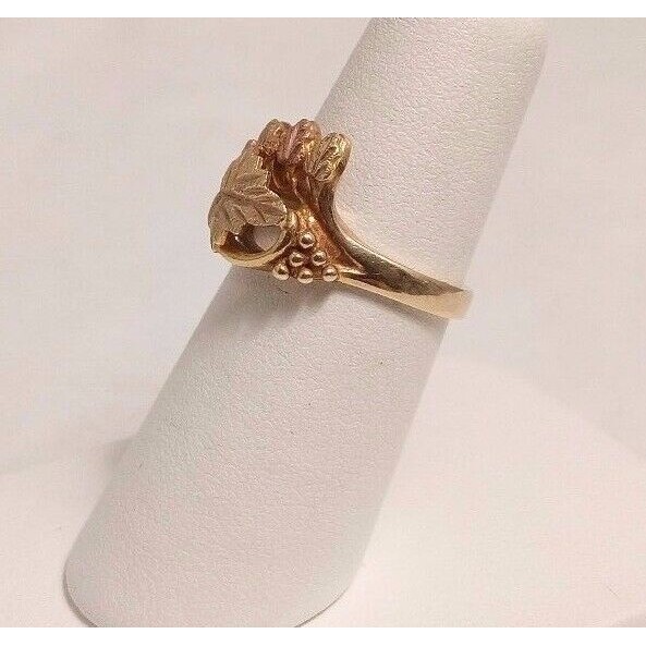 SOLID TRI - TONED GOLD GRAPES PATTERN RING. SIZE … - image 8