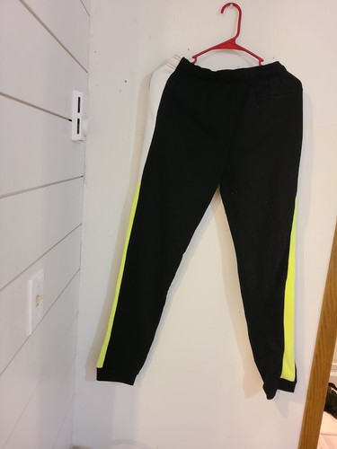 Reebox Youth XL Sweatpants NWT BLACK with neon - Picture 5 of 5