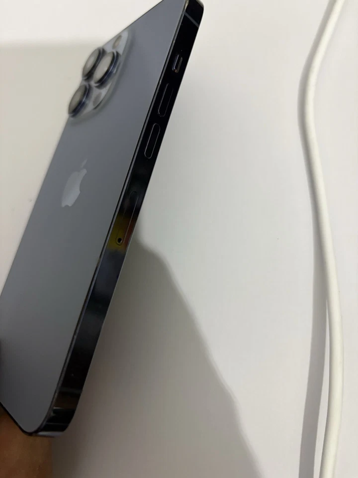 Apple iPhone 13 Pro - 128 GB - Azzurro Sierra - Usato In Ottimo Stato - Immagine 3 di 4