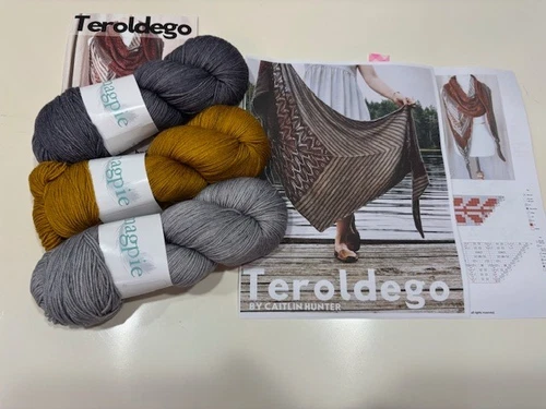 Teroldego Shawl Kit - Magpie Swanky Sock Yarn - Merino/Cash/Nylon with pattern - product listing photo