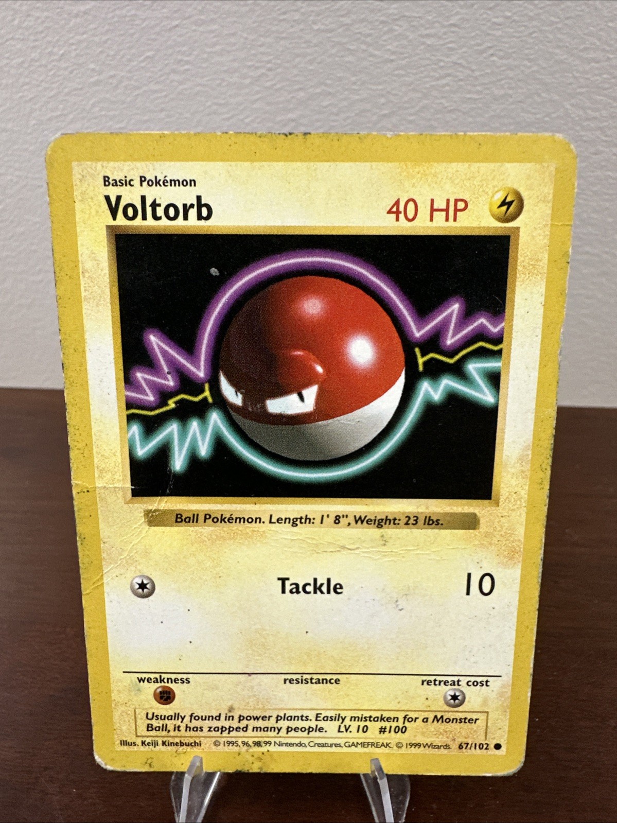 Voltorb 067/102 Base Set (Shadowless) Regular