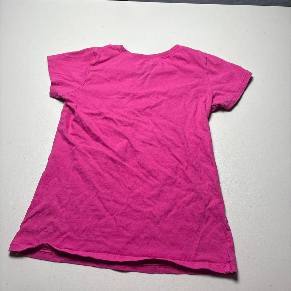 Camiseta Y2K Ajustada Despicable Me Rosa “LOVE” Minion Gráfico Bebé Foto 3 de 4