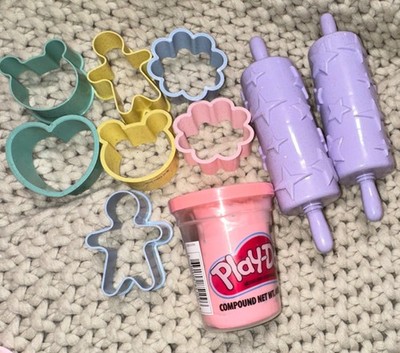 Play-Doh Pink Modeling Compound w/ Cookie Cutters & Star Rolling Pins Set