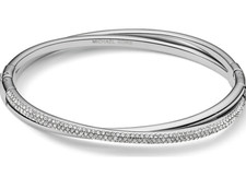 NEW MICHAEL KORS SILVER TONE,CRYSTALS PAVE CRISSCROSS BRACELET BANGLE MKJ3227