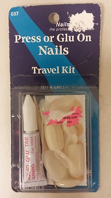 Vintage Press - On / Glue-On Nails! Pack of 20! Unique old retro items! NICE! 