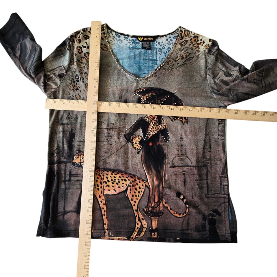 Camisa para mujer Valentina gráfica dama en París pedrería leopardo talla grande Foto 3 de 4