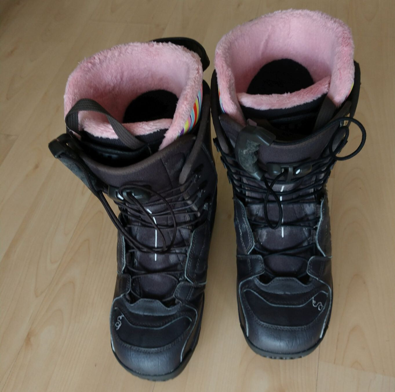 Stivali da snowboard Salomon da donna taglia 42 43 27 5 cm scarpe da snowboard stivali