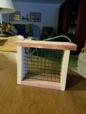 CEDAR SUET BIRD FEEDERS