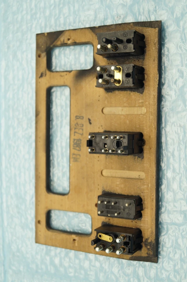 ✅ Interruptores de calor de aire de luz de peligro antena de moldura de madera Mercedes W126 1986-1991 OEM Foto 3 de 4