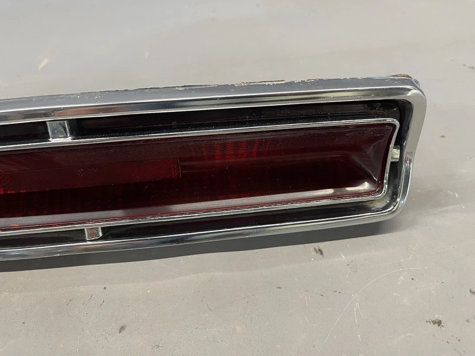 Oldsmobile Starfire Jetstar 1964 maletero luz trasera luz trasera derecha OEM Foto 4 de 4