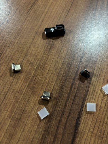 USB Type C Magnetic Adapter with , 3 pin 90 Degree USB-C with PD 140W Charger - Picture 9 of 12