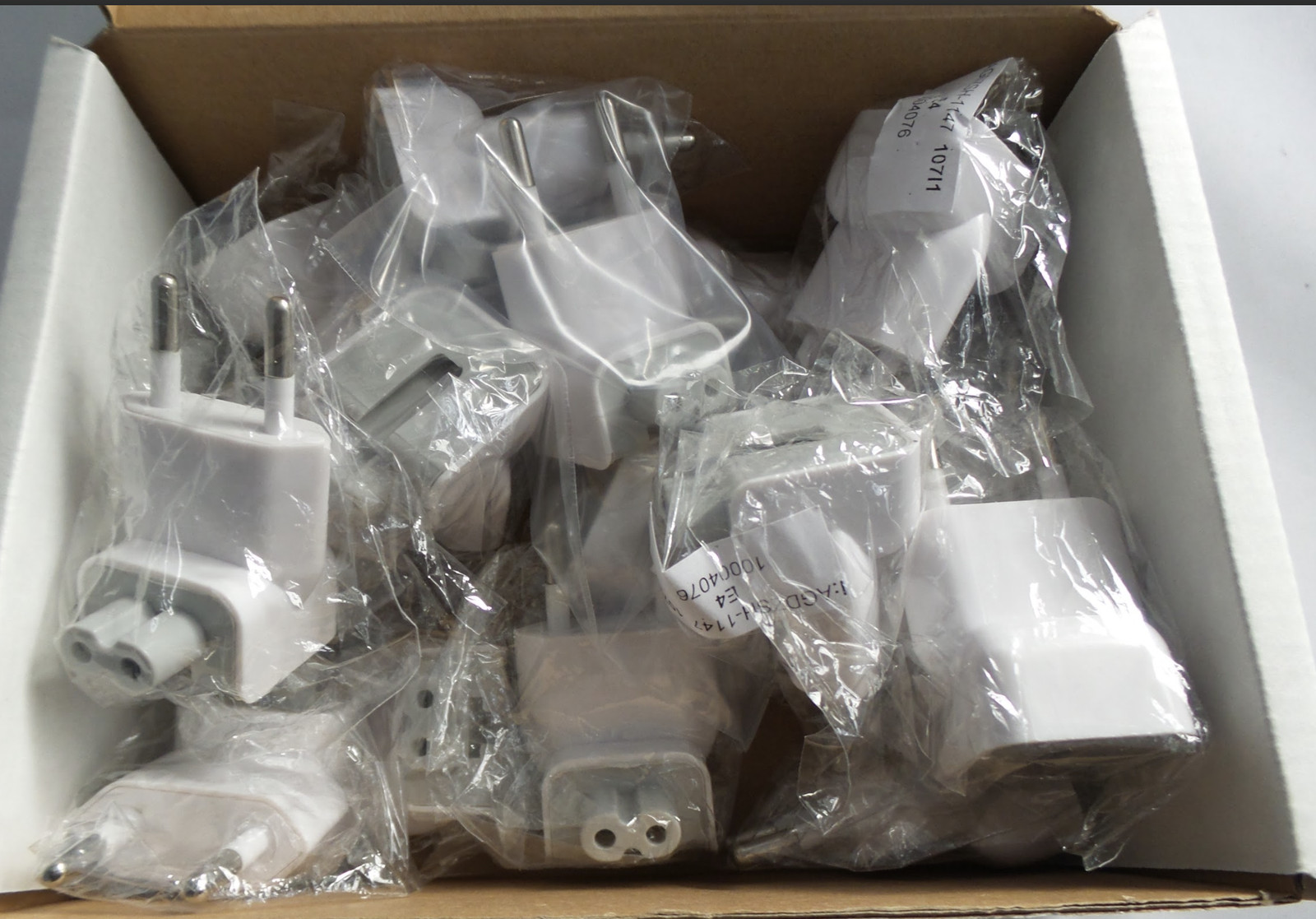 European DuckHead Plug Adapter for Macbook iBook iPad (603-1378)