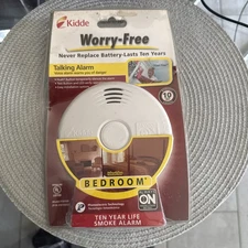 Kidde 10 Yr Worry-Free Bedroom Talking Alarm 
